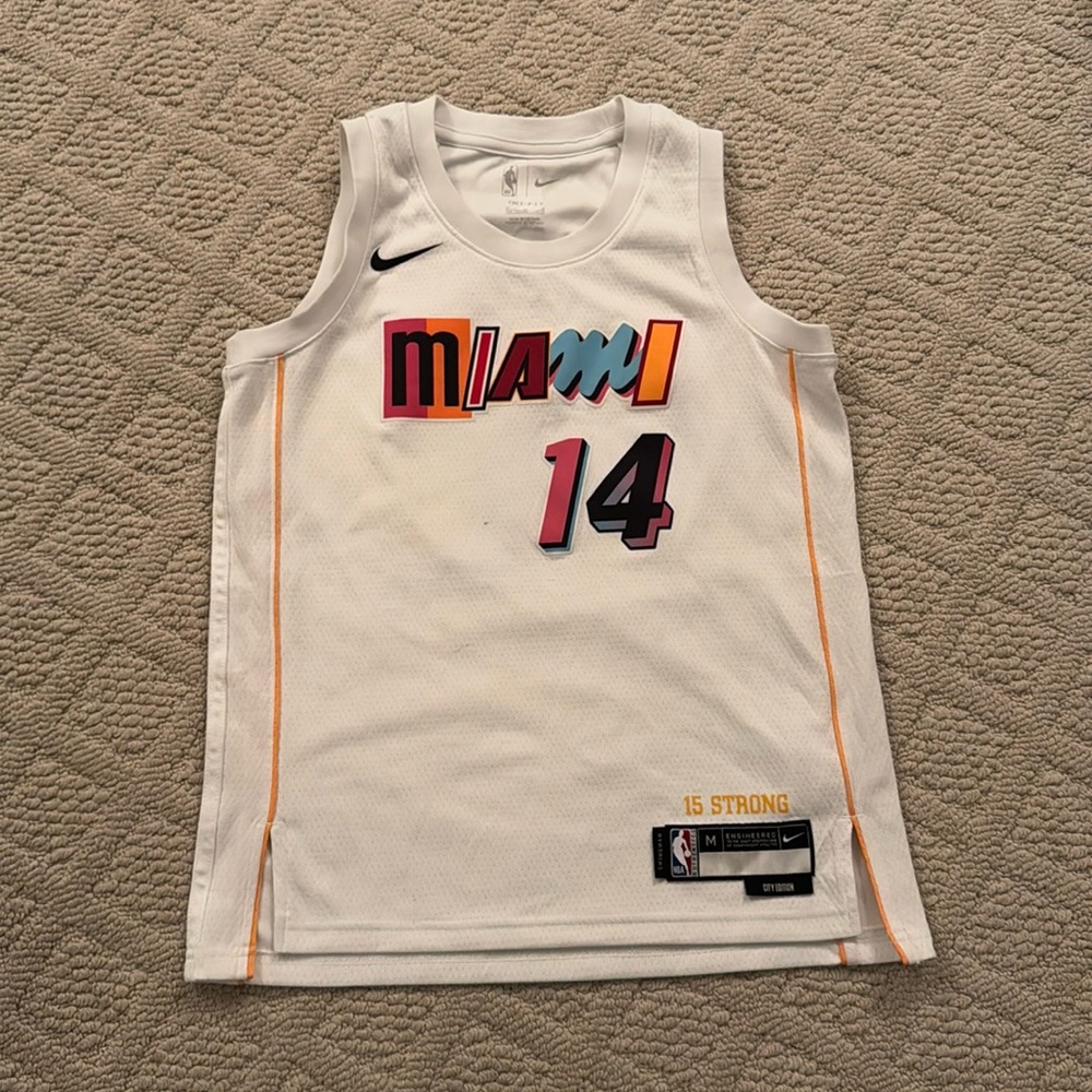 City edition, Miami Heat, Tyler Herro youth jersey size medium
